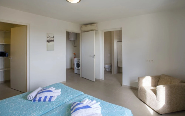 Blue Bay Apartments