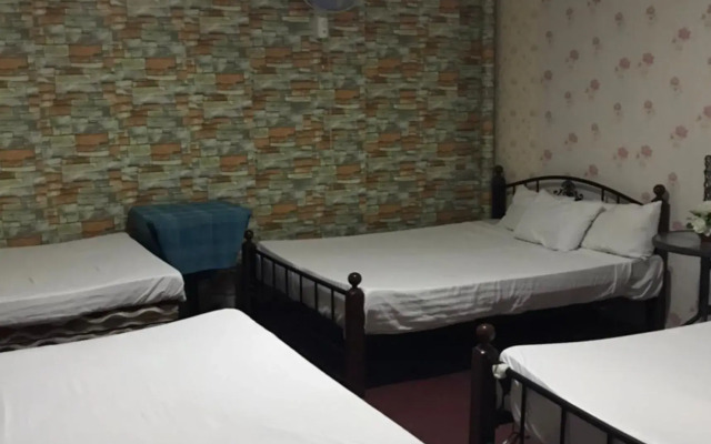 OYO 742 Blythe 888 De Jardin Transient House