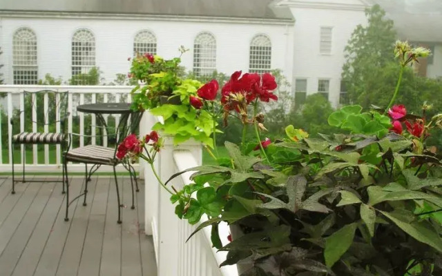 The Connecticut River Valley Inn