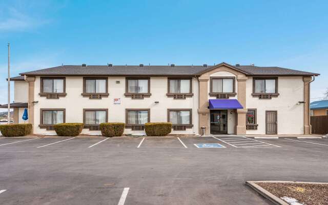 Econo Lodge Inn & Suites Williams - Grand Canyon Area