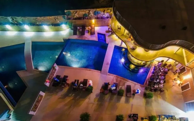 Beststayinphuket Poolview