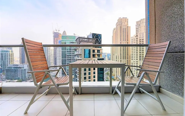 Stunning 2 bed Balcony Marina View Dubai