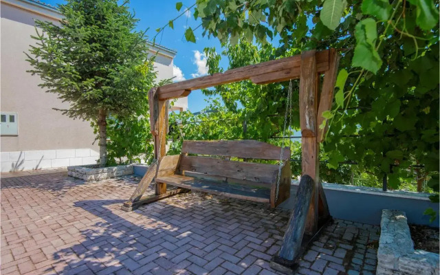 Three-Bedroom Holiday Home in Zagvozd