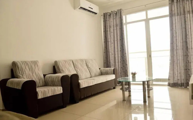 Summertime Arena Suite 1