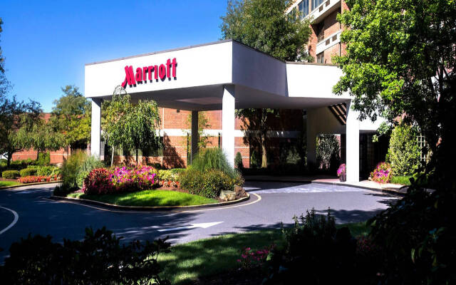 Trumbull Marriott Shelton