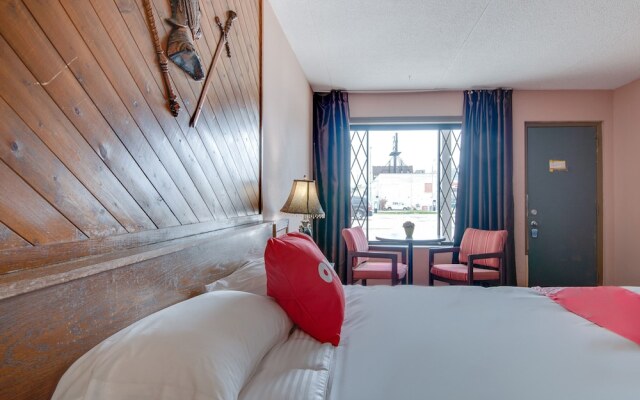 Falls Inn Near Casino Niagara By OYO