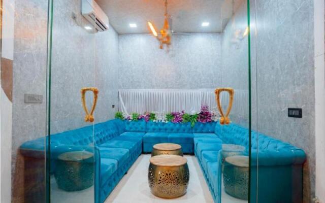 Hotel Kjsp Seasons