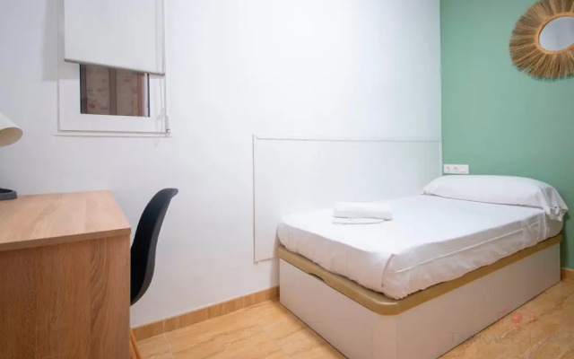 Th08 Apartamento Moderno con Patio Privado