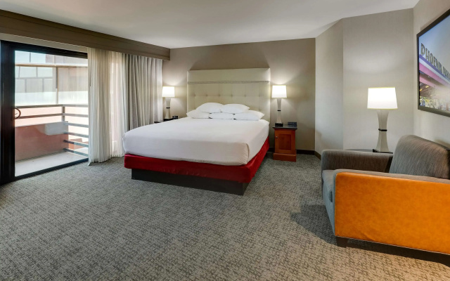 Drury Inn & Suites Phoenix Airport