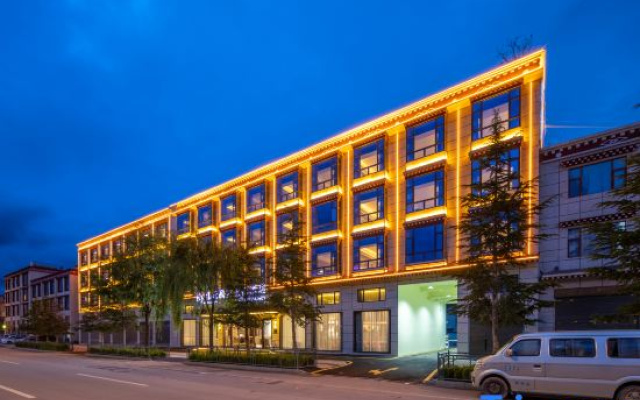 Kyriad Hotel (Shangri-La Ganden Sumtseling Monastery Scenic Area) – Exterior – Shangri-La