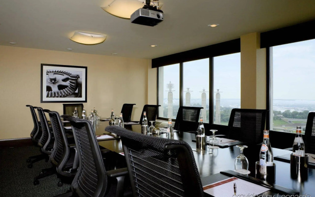 Crowne Plaza Kansas City Downtown by IHG