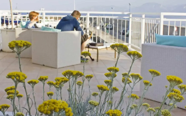 Bue Marino Hotel & Rooftop Bar