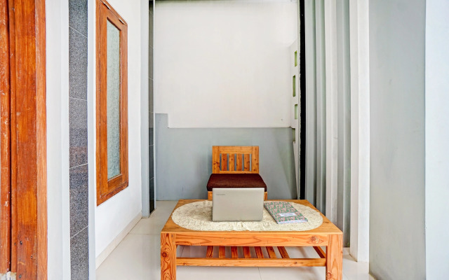 OYO Life 90472 Villa Dua Dua