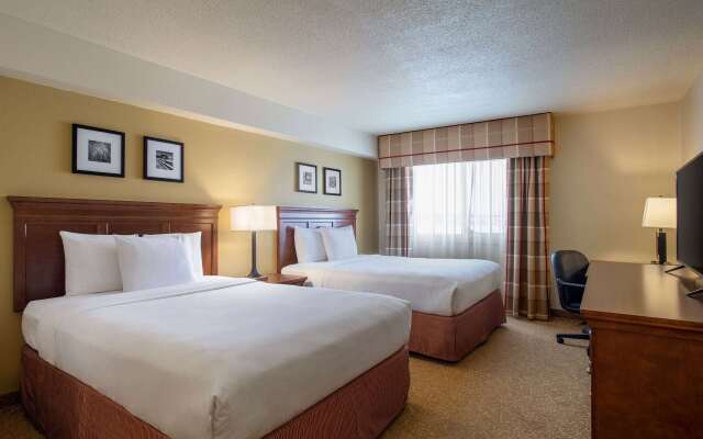 Travelodge Suites by Wyndham Regina / Eastgate Bay