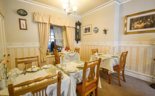 Gorphwysfa House B & B