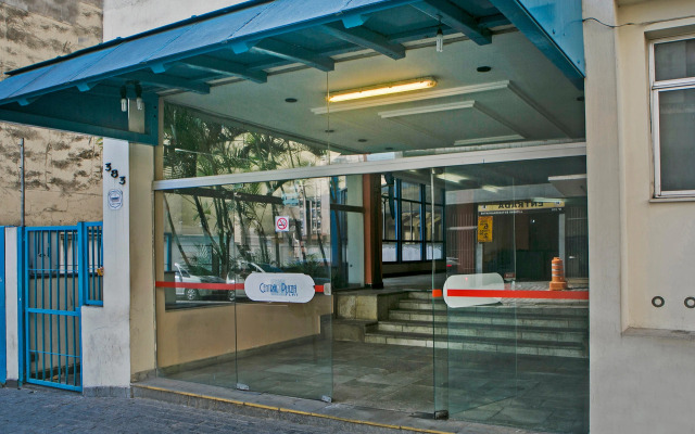 Central Plaza Flat