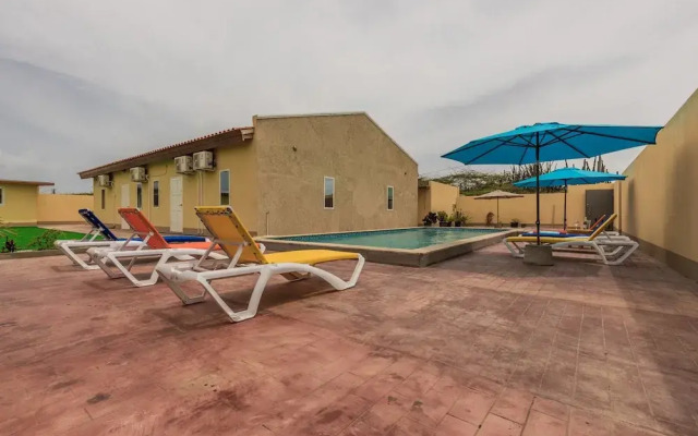 Rooi Santo Apartments