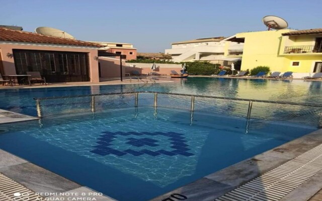Amadeus Hawai Studios & Apartments