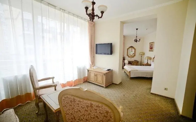 Visak Hotel