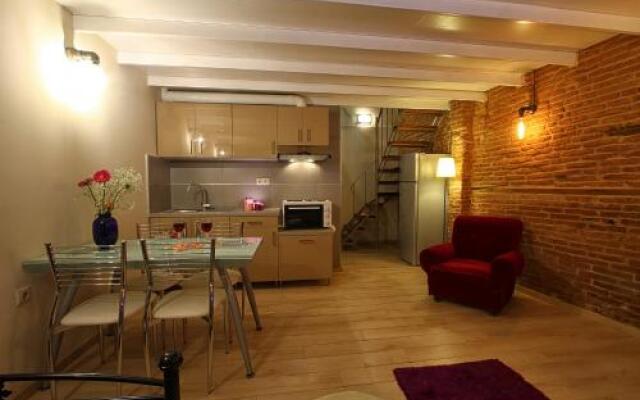 Ionia rooms