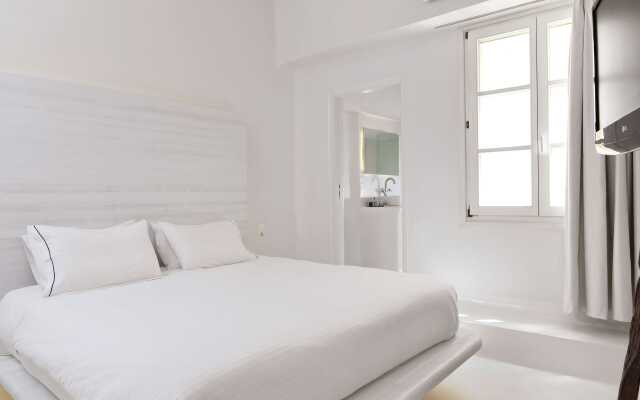 Monogram Travel Mykonos