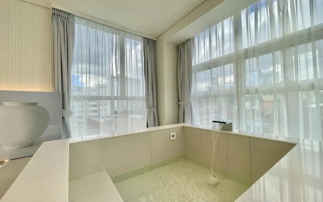 UH Suite The Myeongdong