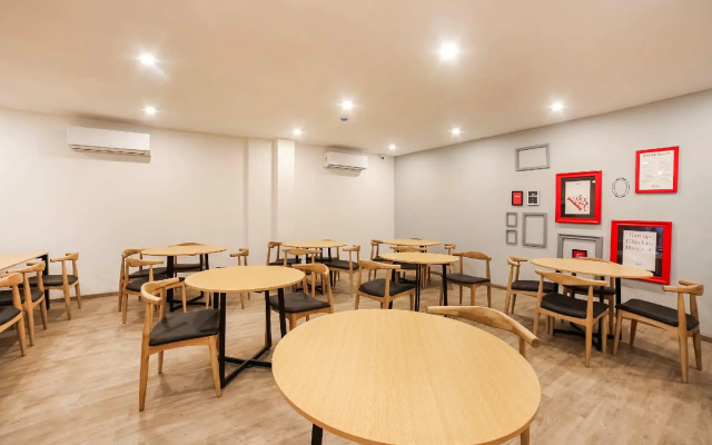 OYO Townhouse 148 Sector 46 Gurgaon