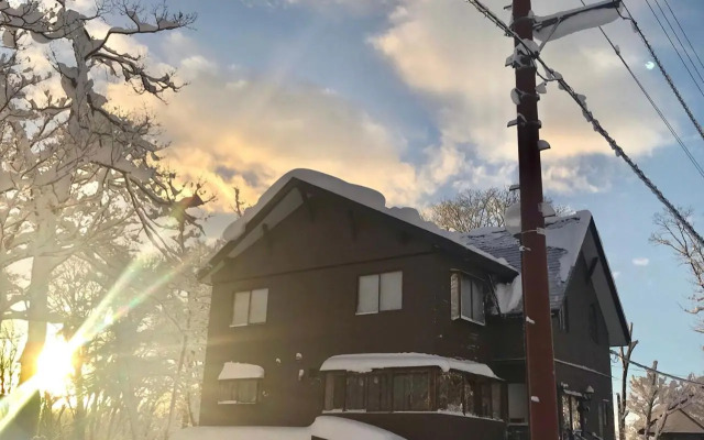Japow House