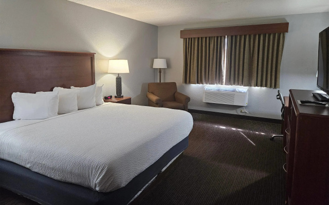 AmericInn by Wyndham Marshall