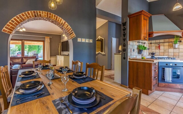 Stunning Home in Medulin With Wifi and 4 Bedrooms
