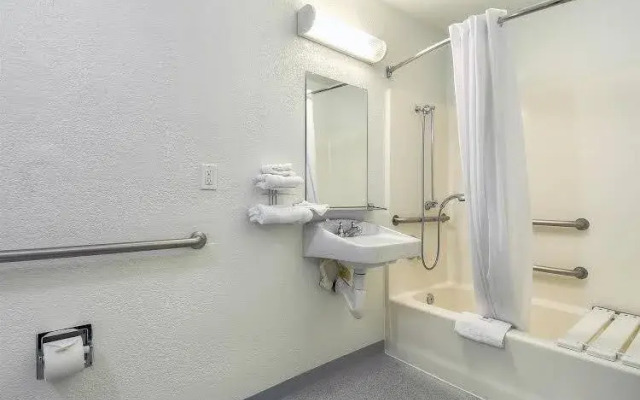 Motel 6 Anaheim Stadium - Orange