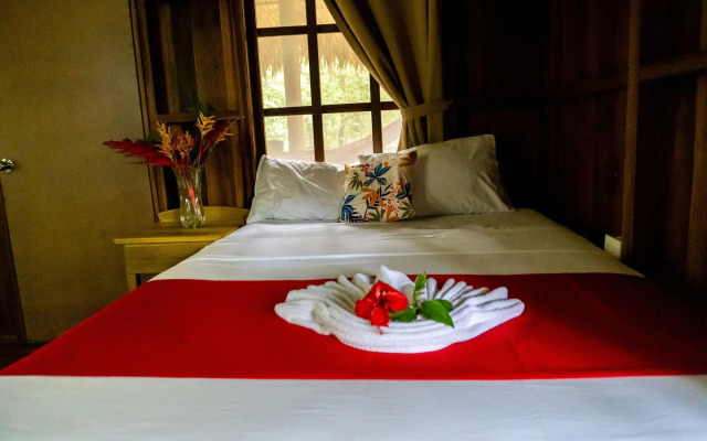 Hidden Paradise Lodge