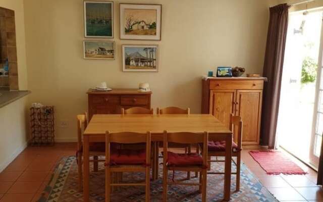 Peaceful House in the Winelands