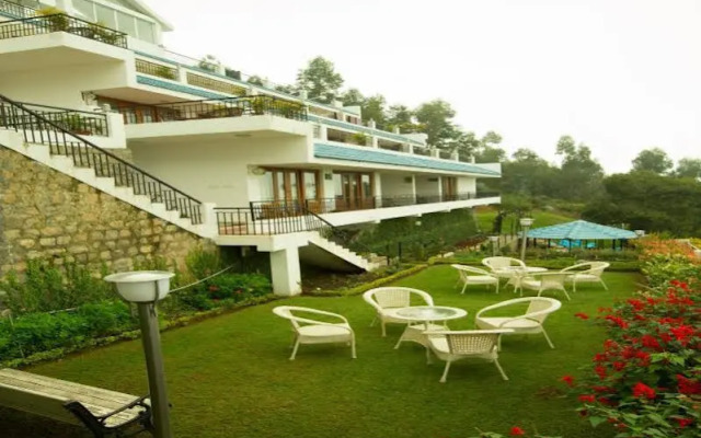 Mount 'n' Mist Hotel