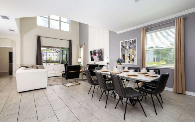 Storeybook Escape Sleeps 11!