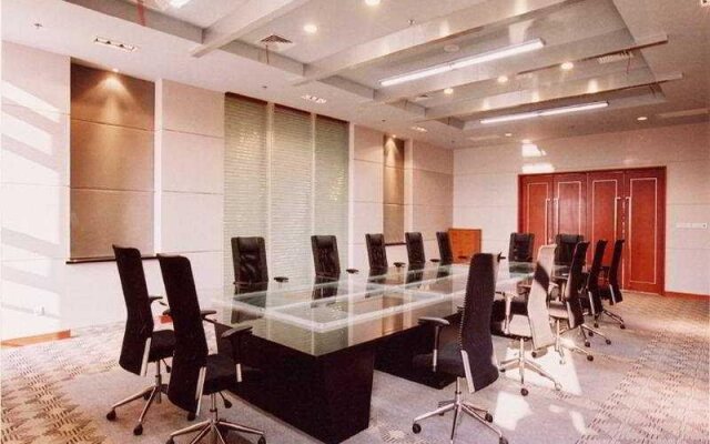 Riverfront Business Hotel Shanghai