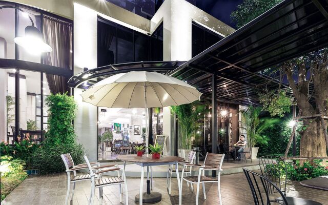 Green Point Residence Hotel