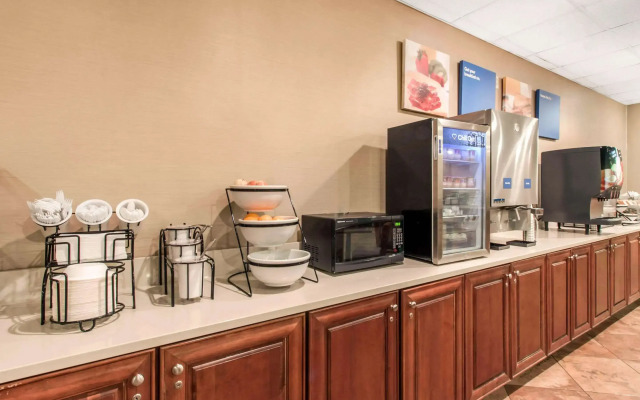 Comfort Inn & Suites Omaha Central