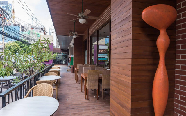 Dynasty Grande Hotel