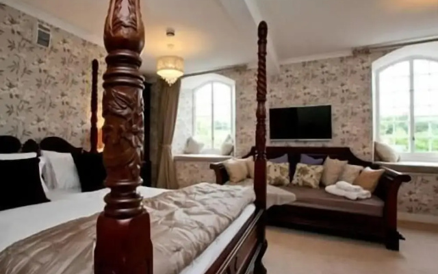 The Notley Arms Inn