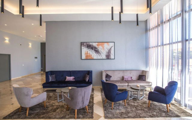 Arena Hotel Holiday