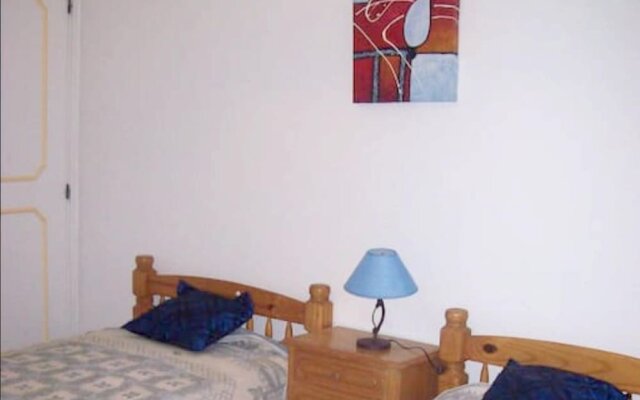 Apartment With 2 Bedrooms in Quarteira, With Pool Access and Furnished