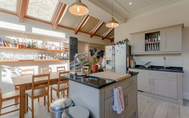 4 Bedroom House in Wandsworth Common