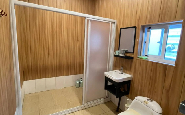 Peaceful Home Hall 2