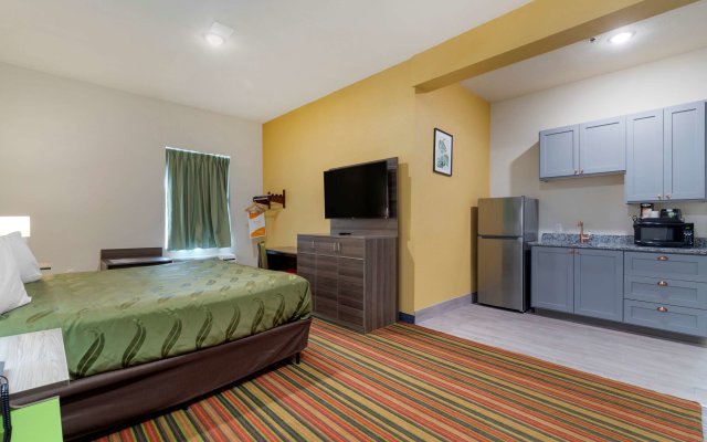 Quality Inn and Suites Elgin
