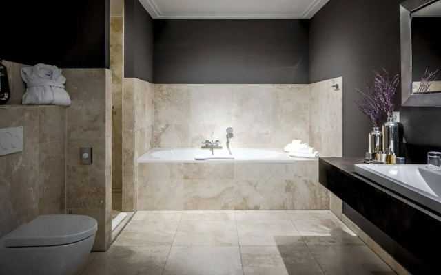 Luxury Suites Amsterdam - Member of Warwick Hotels