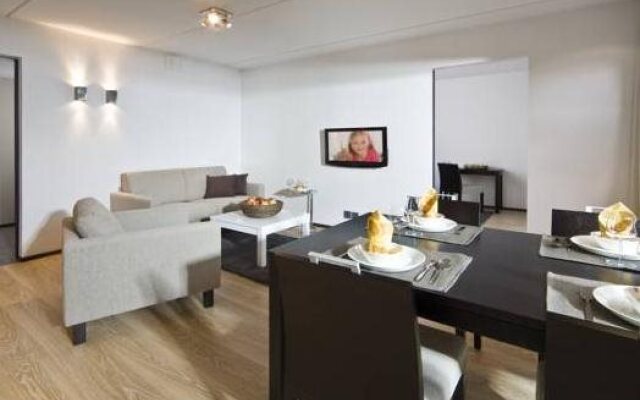 Levi Suites Levi Gold