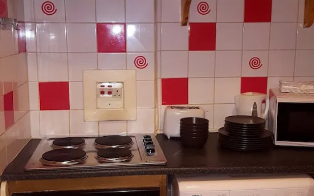 Tony Asga - Hamza Apartment