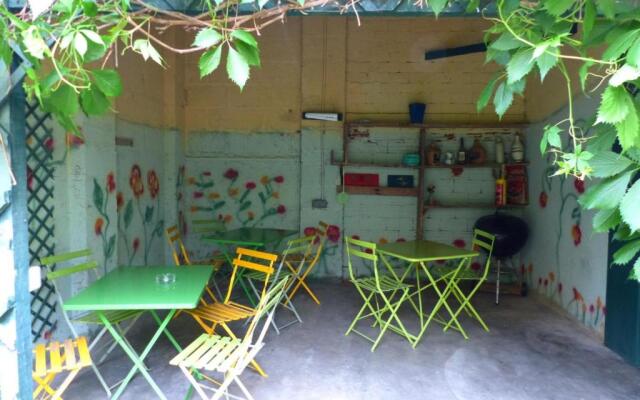 Gîte Dompierre-sur-Besbre, 5 pièces, 8 personnes - FR-1-489-109