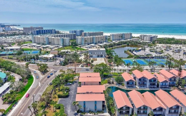 Siesta Beach Retreat 2 Bedroom Townhouse